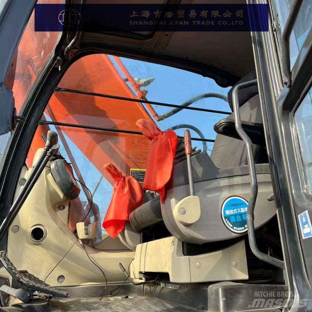 Hitachi ZX 240 Paletli ekskavatörler