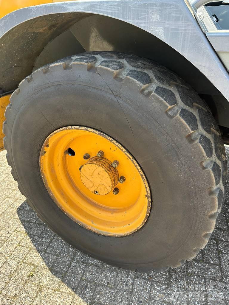 Liebherr L 514 Tekerlekli yükleyiciler