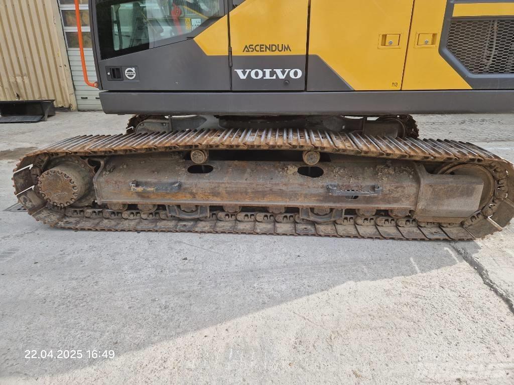 Volvo EC220EL Paletli ekskavatörler