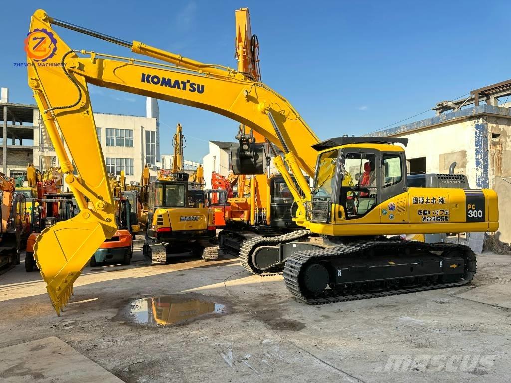 Komatsu PC 300 Paletli ekskavatörler