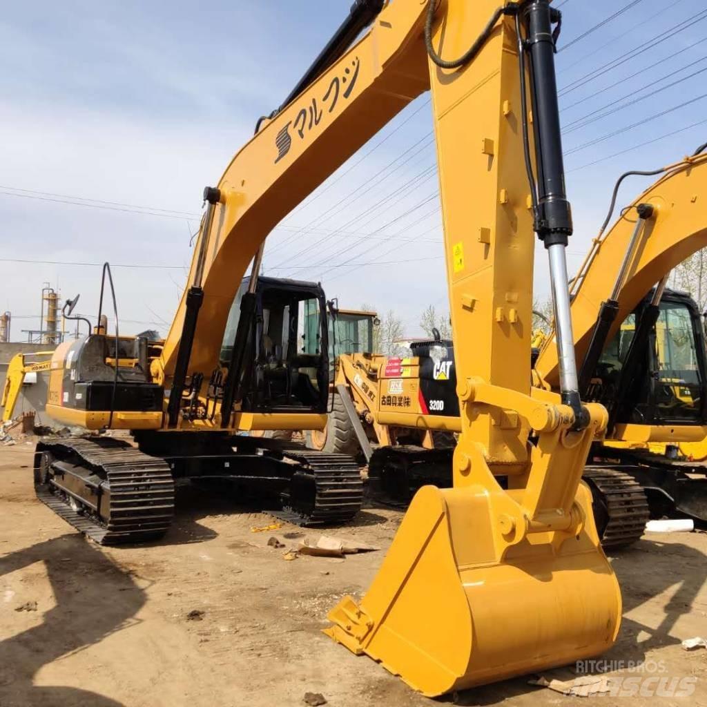 CAT 320D Paletli ekskavatörler