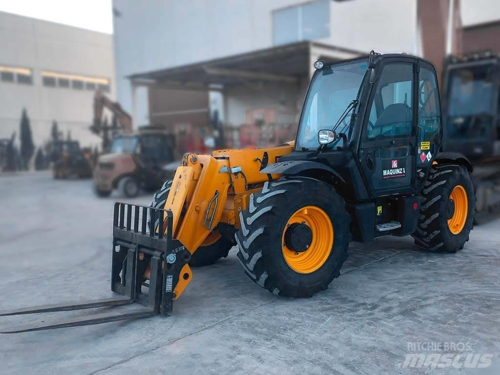 JCB 531-70 Tarimsal teleskopik yükleyiciler