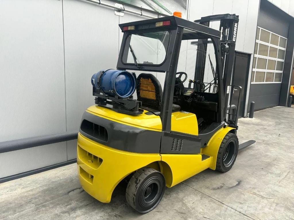 Clark Hefruck C30L LPG'li forkliftler