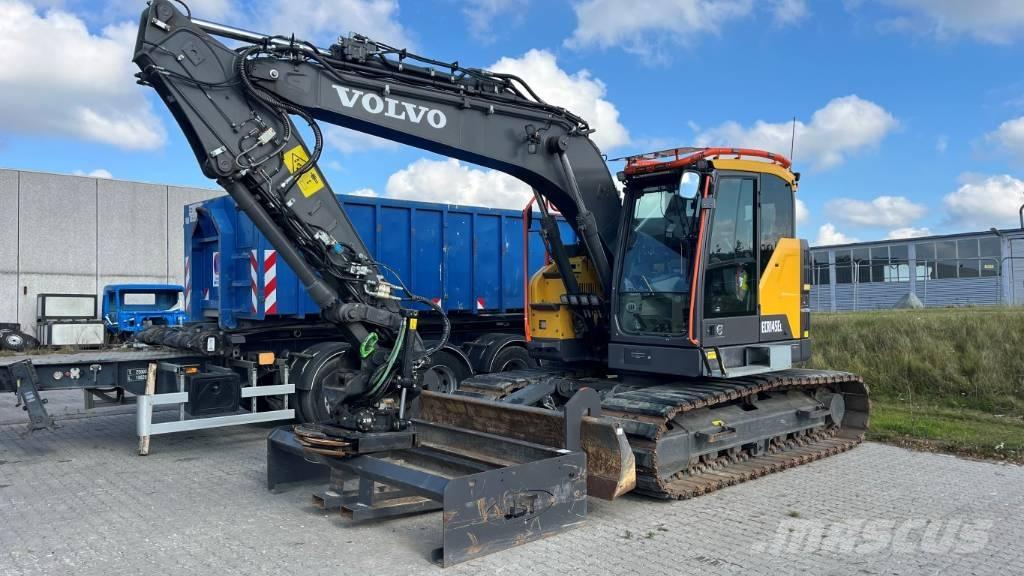 Volvo ECR145EL Paletli ekskavatörler