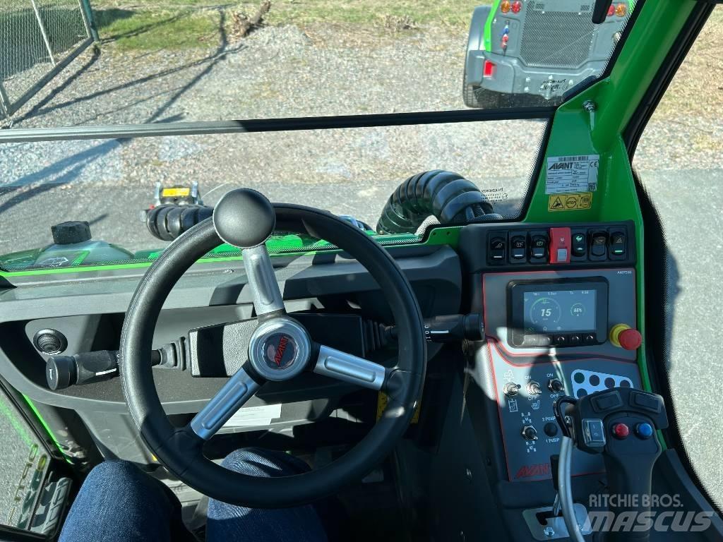 Avant E 527 Med  hytt Skid steer loderler