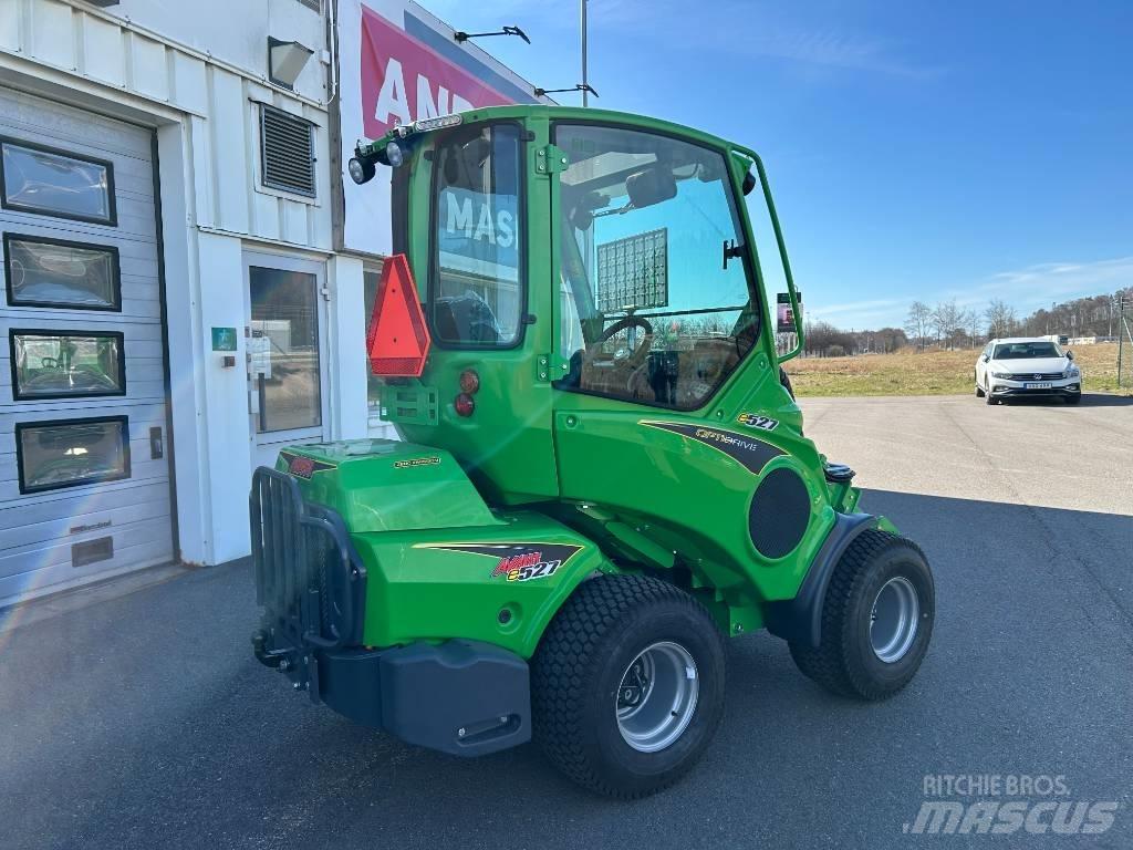 Avant E 527 Med  hytt Skid steer loderler