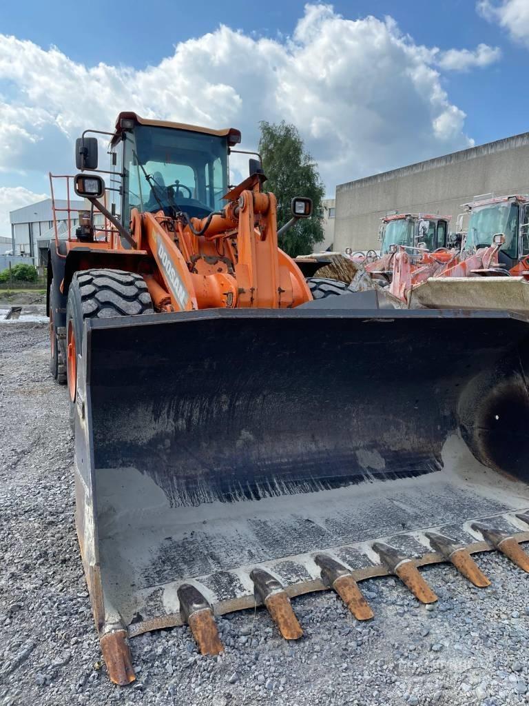 Doosan DL 420 Tekerlekli yükleyiciler