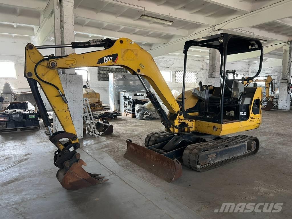 CAT 302.5 C Paletli ekskavatörler