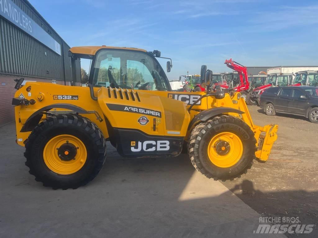 JCB 532 Tarimsal teleskopik yükleyiciler