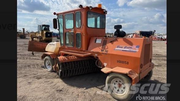 Broce KR 350 Cadde süpürücüler