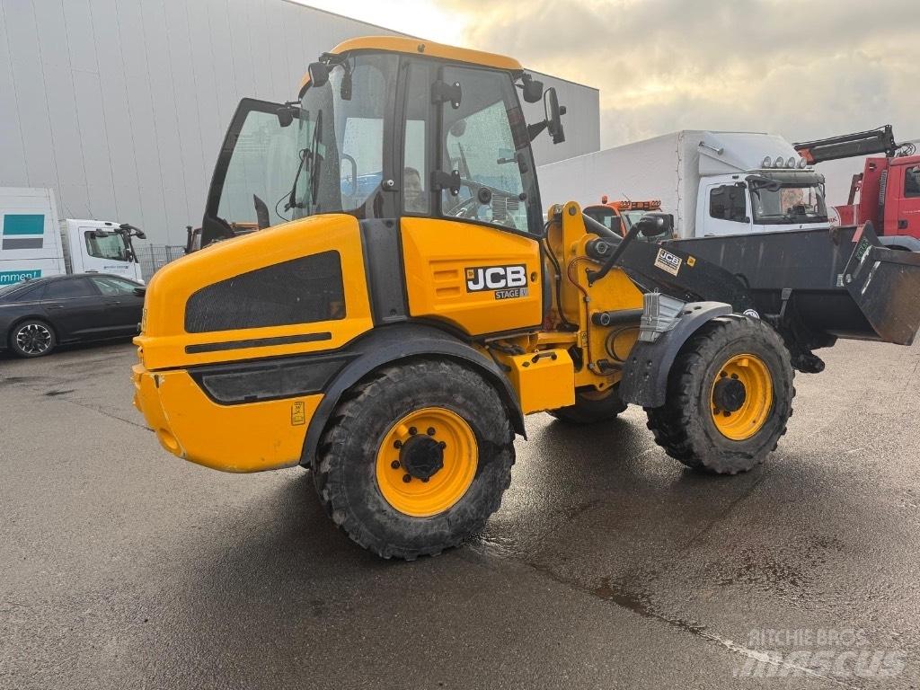 JCB 409 SV Kazıcı yükleyiciler - beko loder