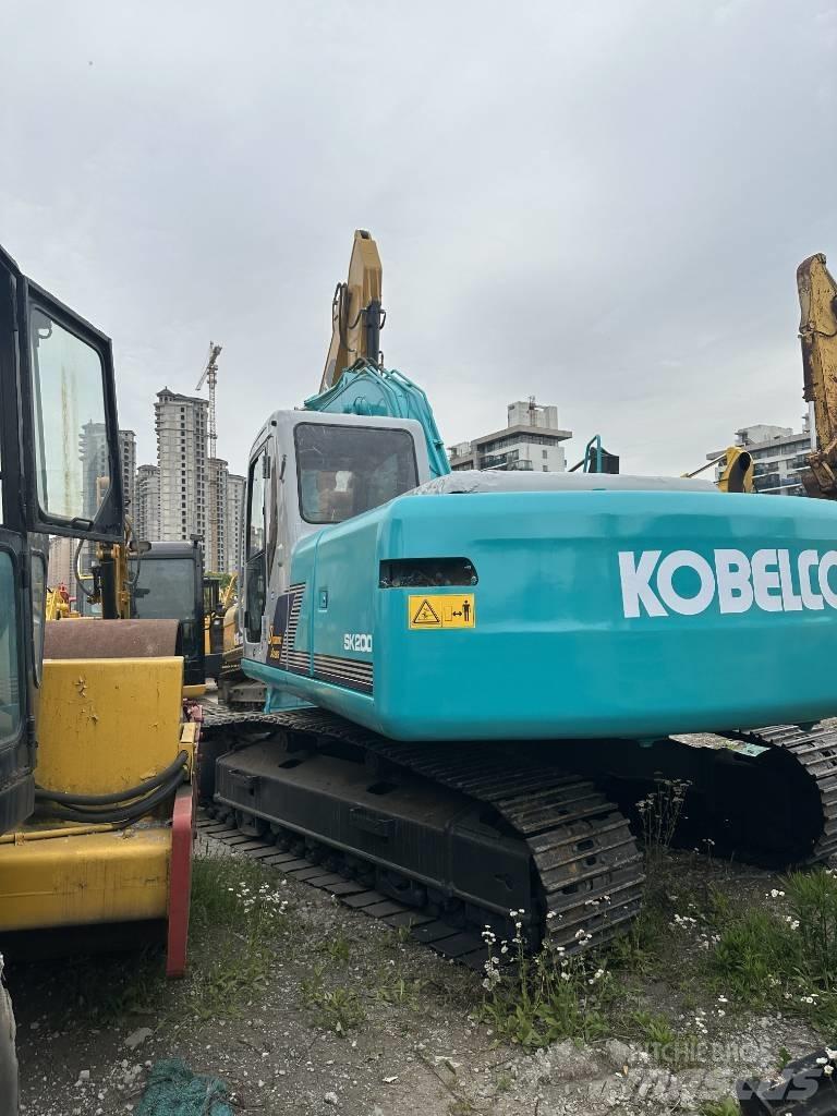 Kobelco SK 200 Paletli ekskavatörler