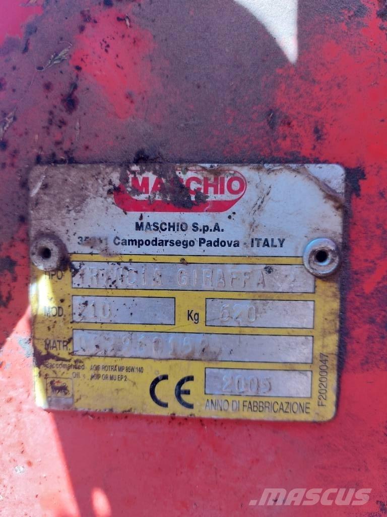 Maschio Giraffa 210 Hasat makineleri