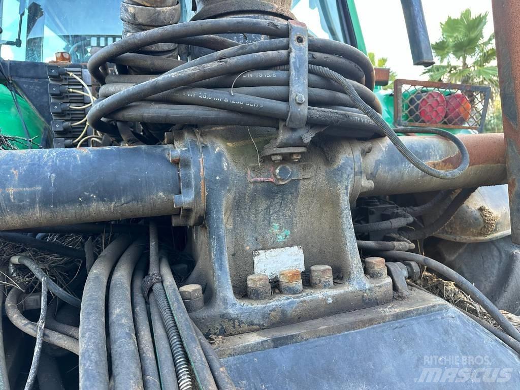 Valtra T130 Orman traktörleri