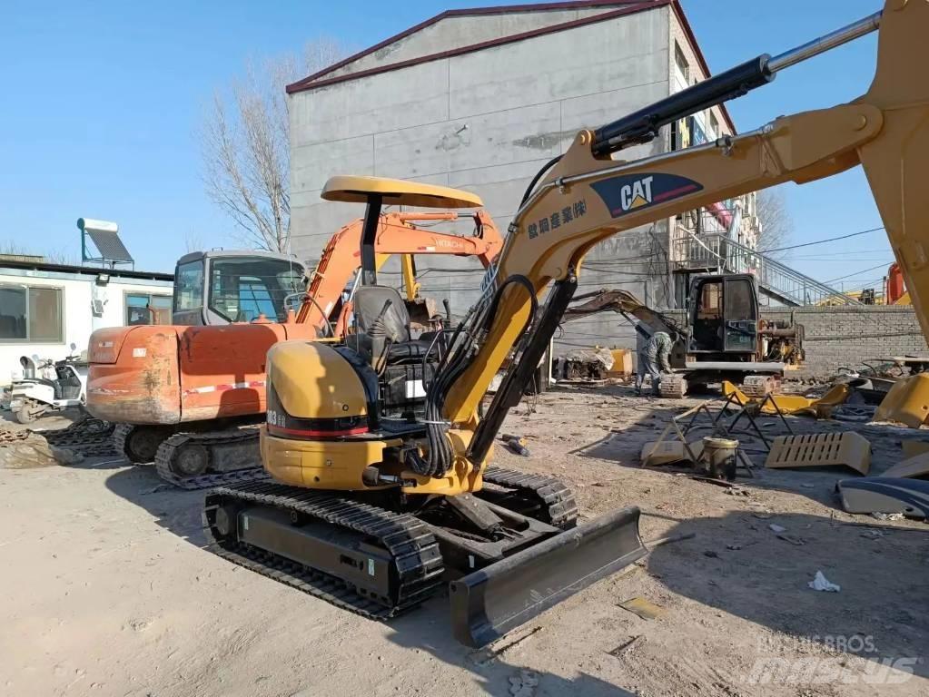 CAT 303 CR Mini ekskavatörler, 7 tona dek