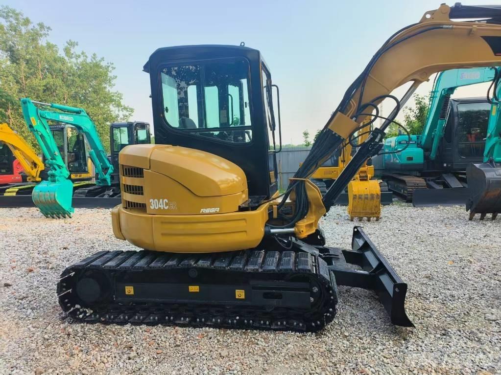 CAT 304 CR Mini ekskavatörler, 7 tona dek