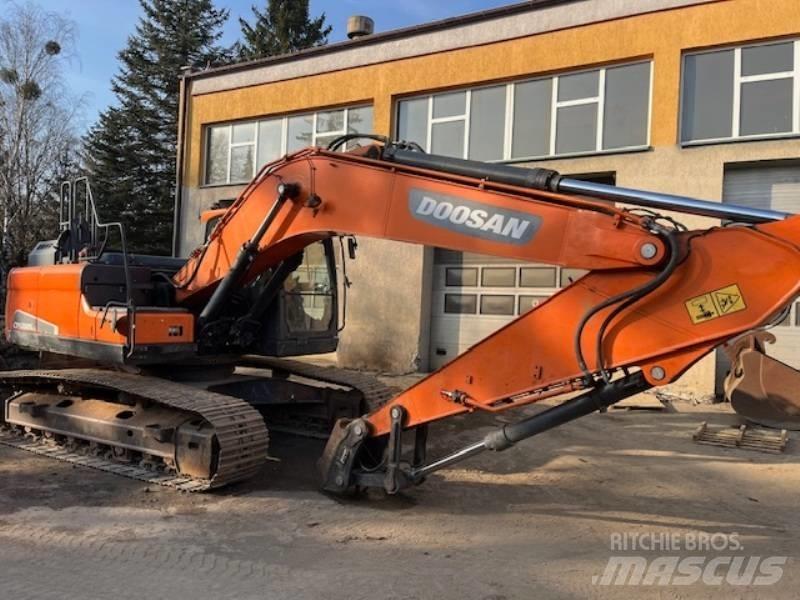 Doosan DX 225 LC-5 Paletli ekskavatörler