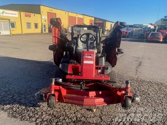 Toro 4000 Mobil çim biçme makineleri