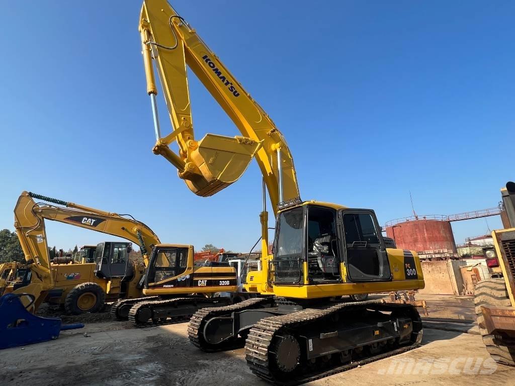 Komatsu PC 300-7 Paletli ekskavatörler