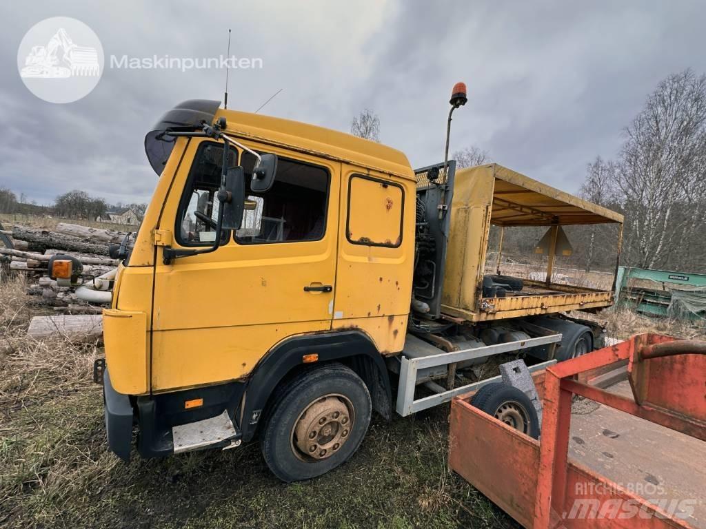 Mercedes-Benz 1117 L Vinçli kamyonlar