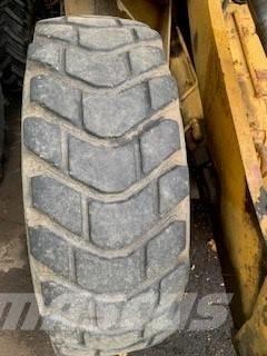 CAT 910 Tekerlekli yükleyiciler