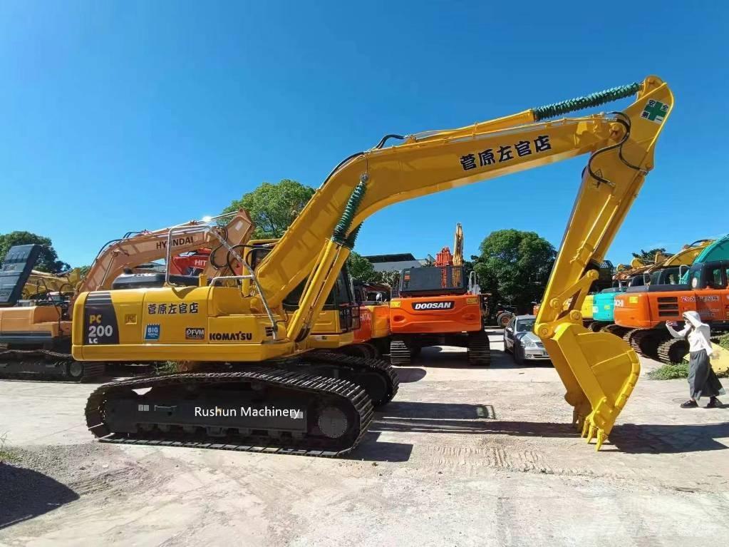 Komatsu PC 200 Paletli ekskavatörler