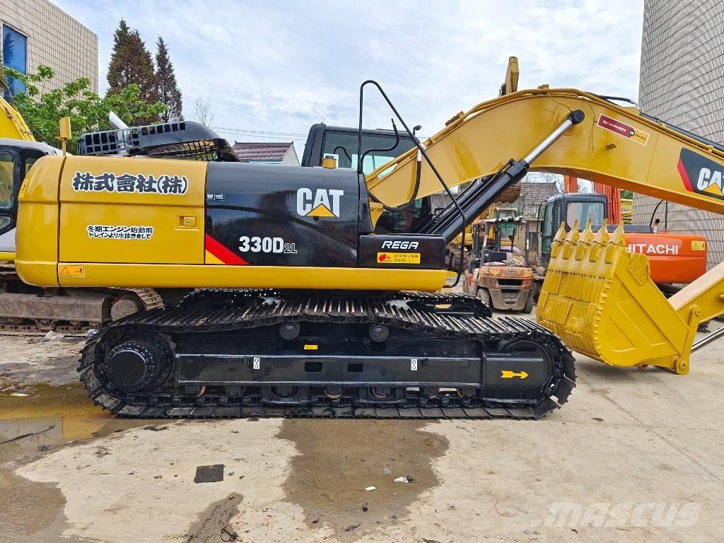 CAT 330D2L Paletli ekskavatörler