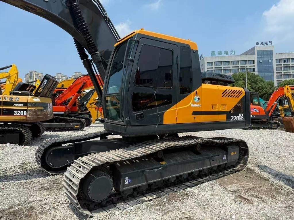 Hyundai 220HD Paletli ekskavatörler