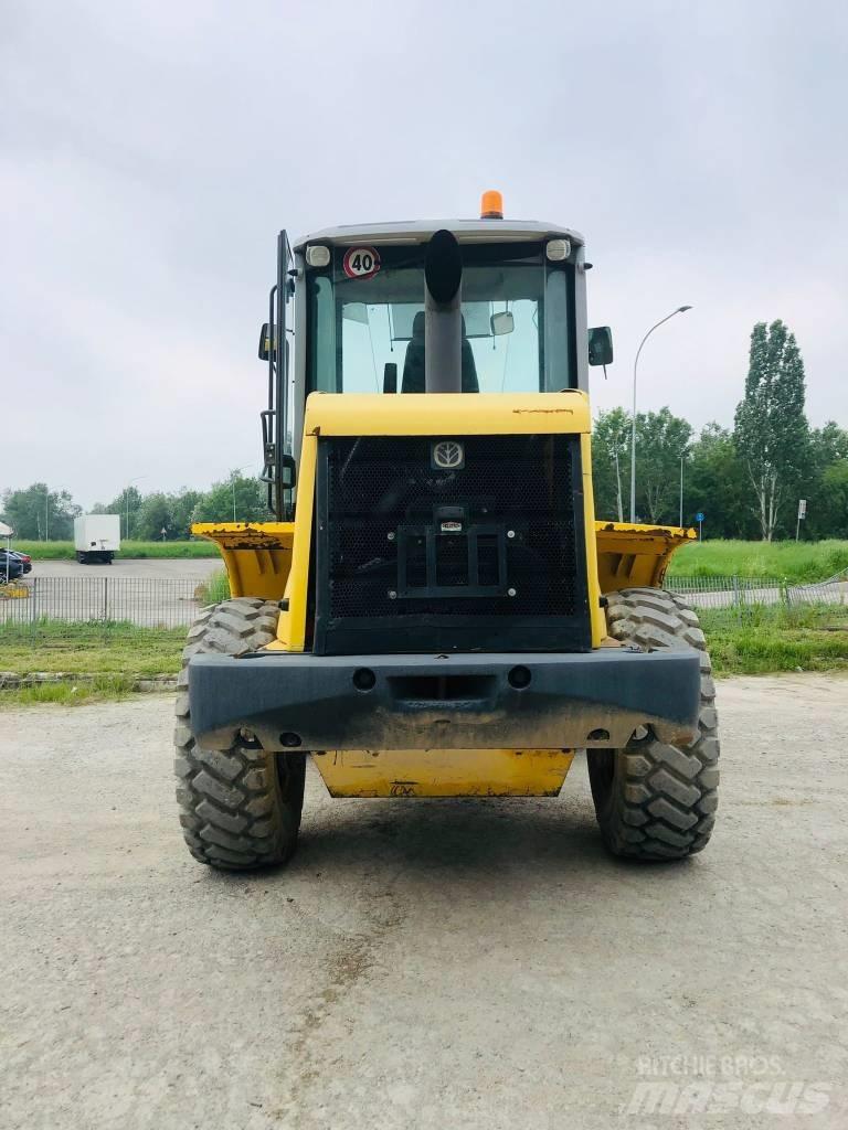 New Holland W 110 B Tekerlekli yükleyiciler