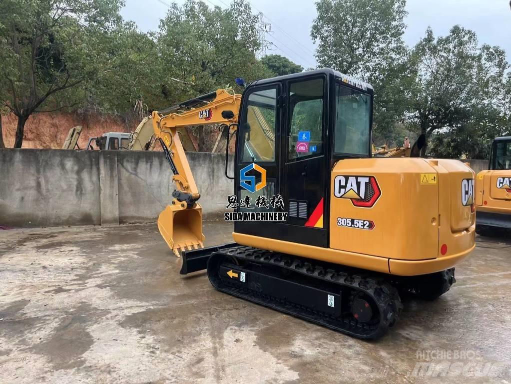 CAT 305.5E2 Paletli ekskavatörler