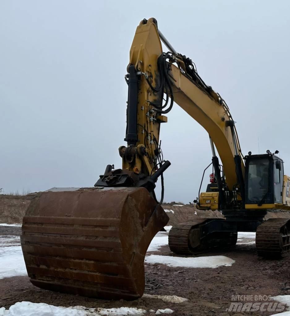 CAT 340 Paletli ekskavatörler