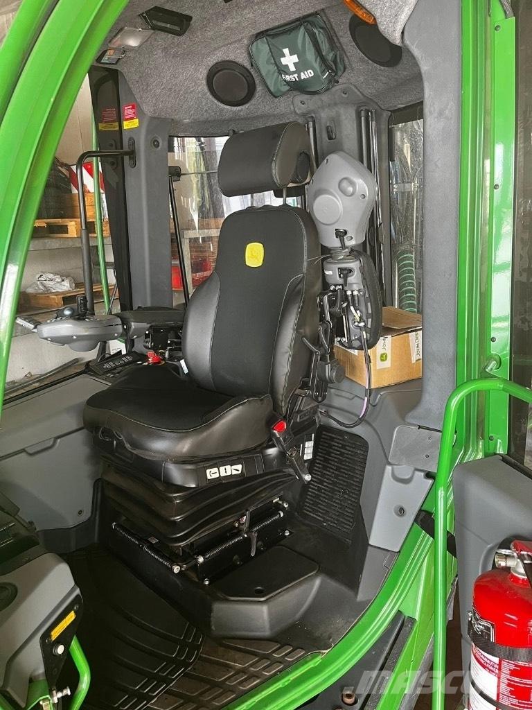 John Deere 1910G Tomruk yükleyici traktörler