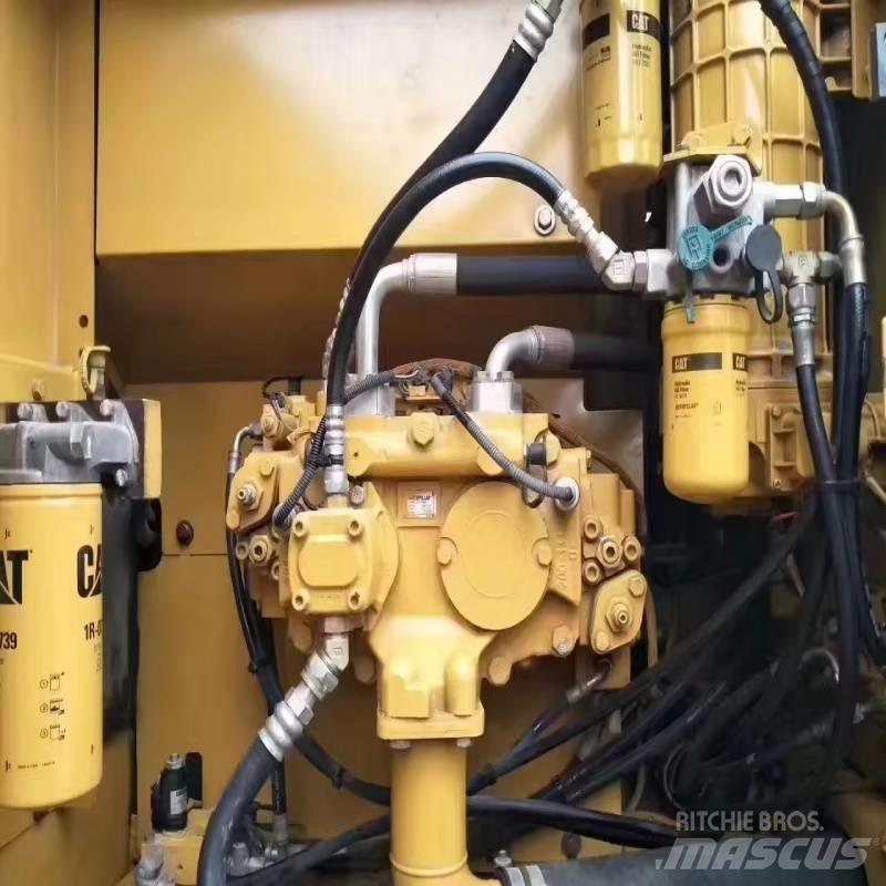 CAT 325 D Paletli ekskavatörler