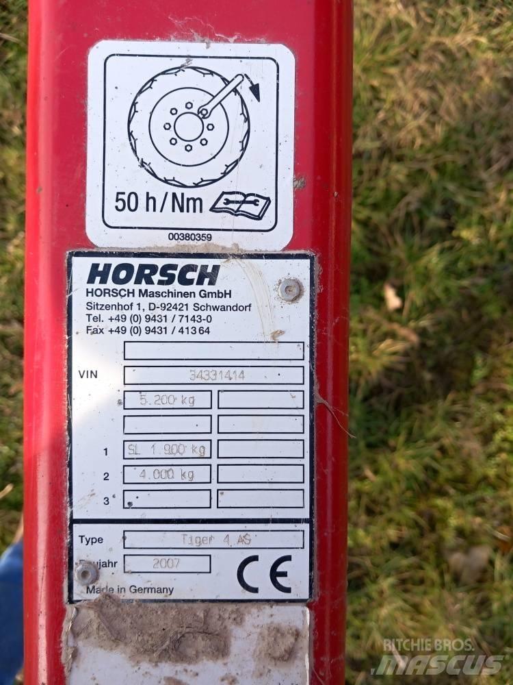 Horsch Tiger 4 AS Keski pullukları