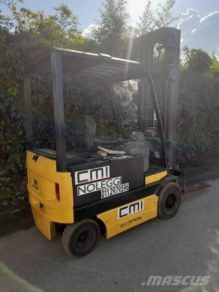 OM E 25 C Elektrikli forkliftler