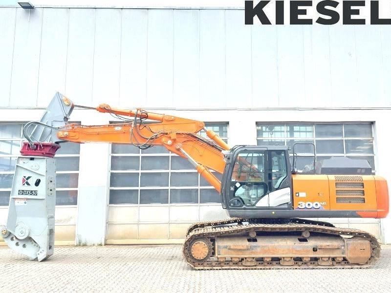 Hitachi ZX 300 LC-6 Yıkım ekskavatörleri