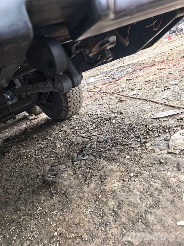 XCMG 50K Yol-Arazi Tipi Vinçler (AT)