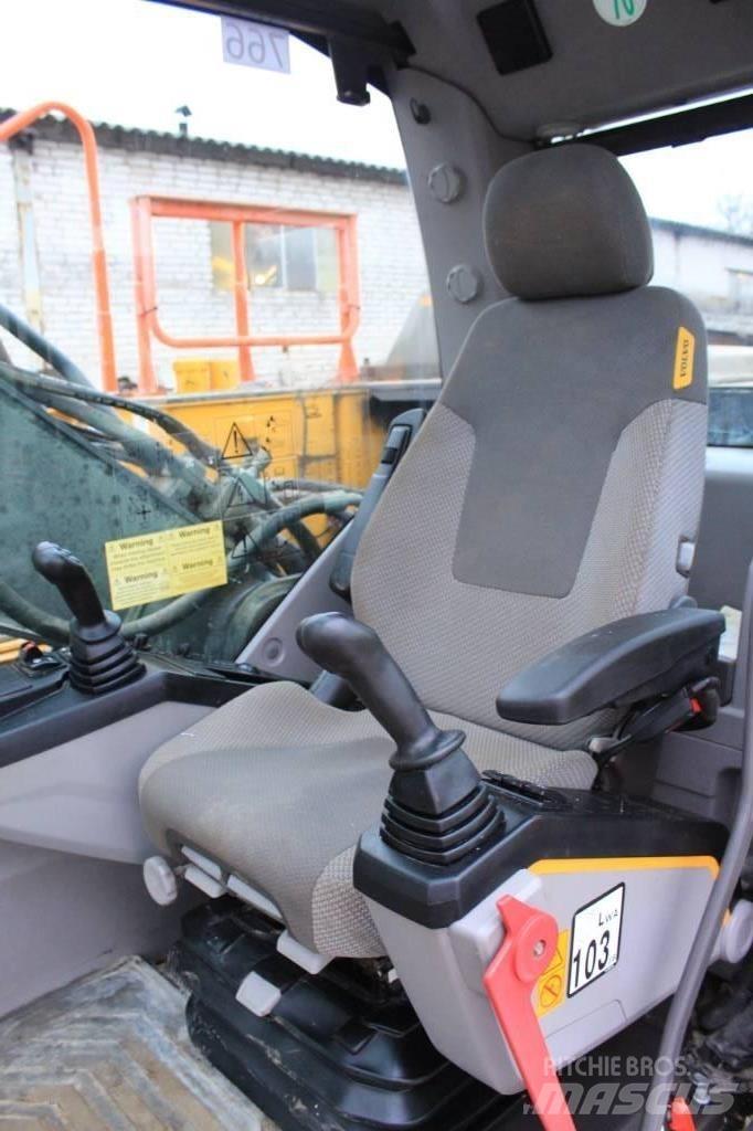 Volvo EC 220 E Paletli ekskavatörler