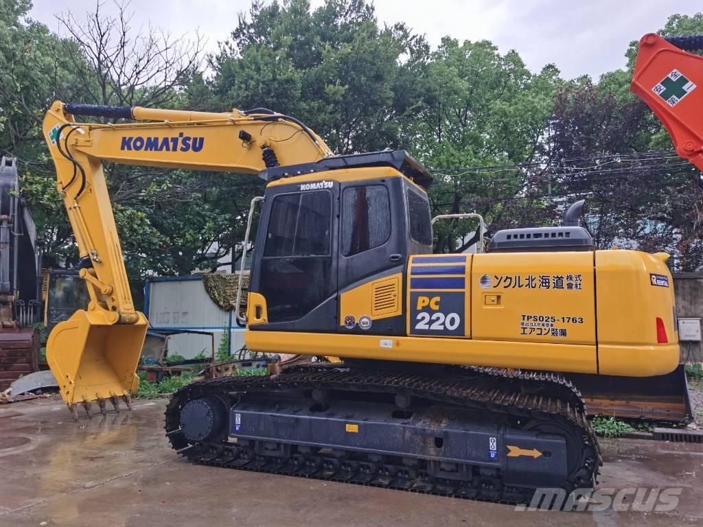 Komatsu PC 220-7 Paletli ekskavatörler