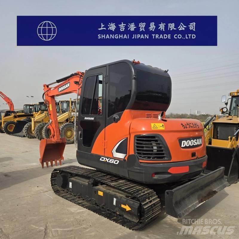 Doosan DX 60 Paletli ekskavatörler