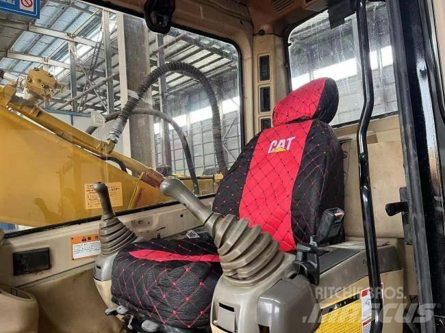 CAT 320 BL Paletli ekskavatörler