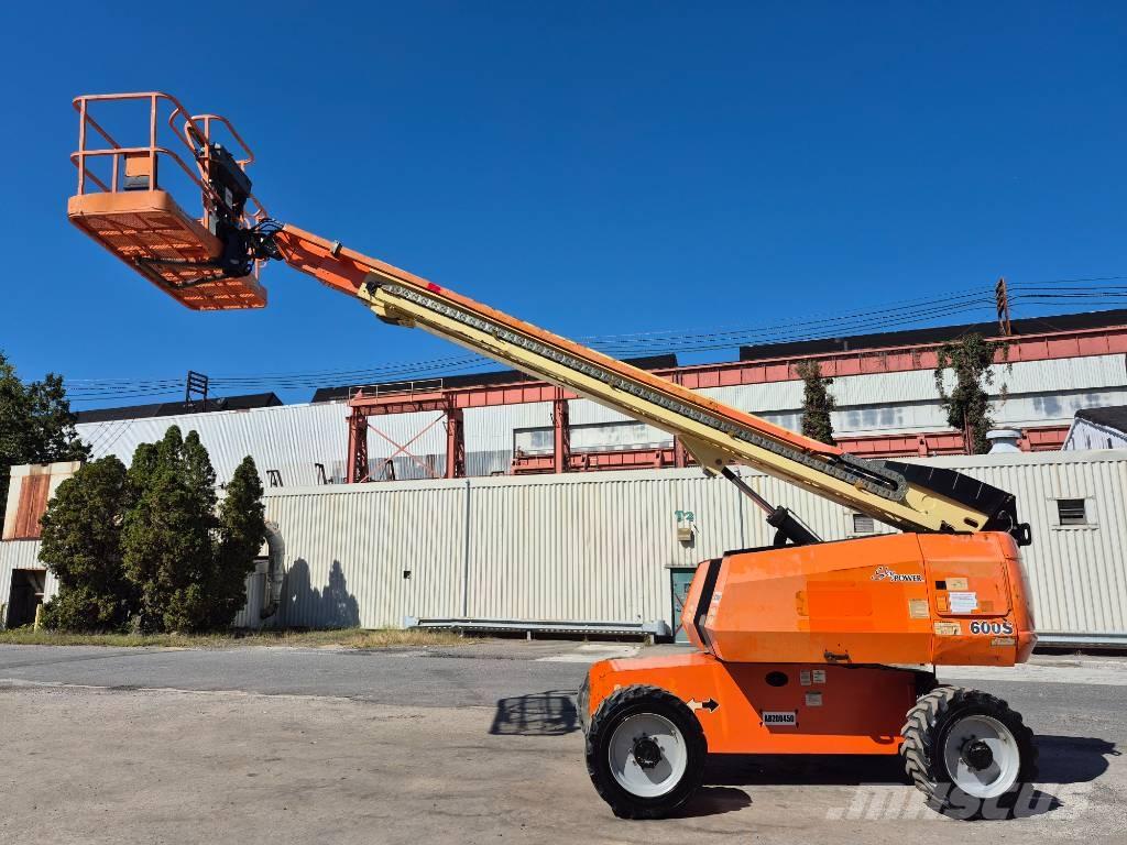JLG 600 S Teleskopik personel platformları
