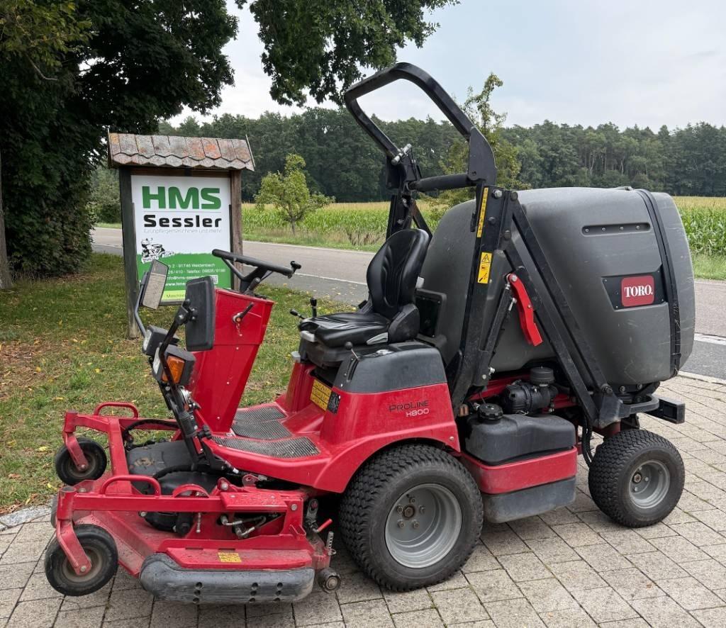 Toro PRO Line H 800 Üzerinde durulan çim biçme makineleri