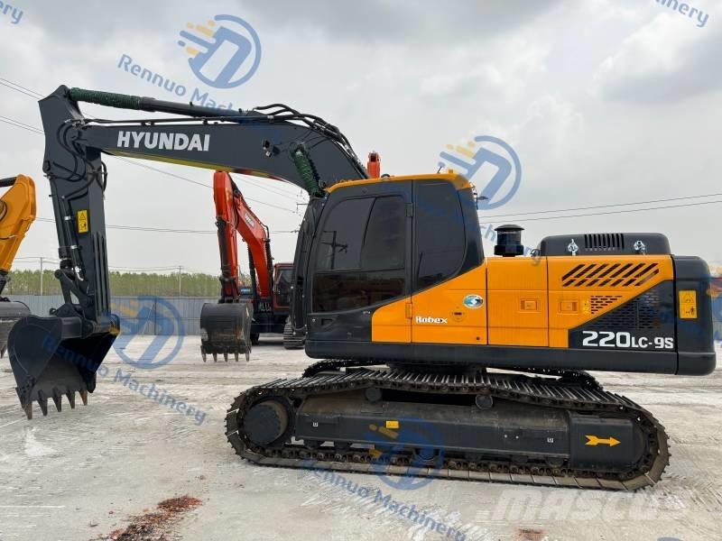 Hyundai R220LC-9S Paletli ekskavatörler