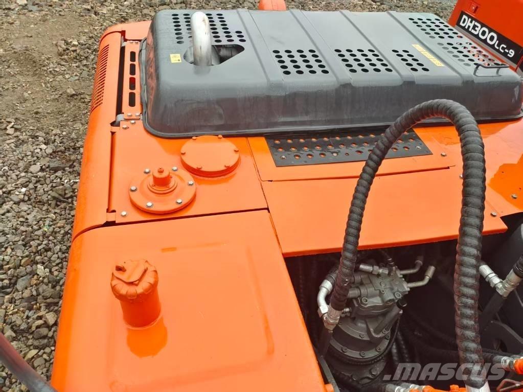 Hitachi ZX 200 Paletli ekskavatörler
