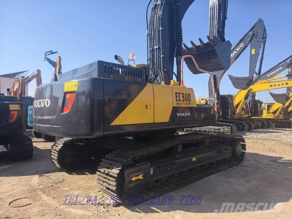 Volvo EC 300 D L Paletli ekskavatörler