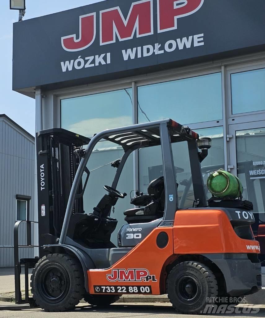Toyota 8 FG 30 F LPG'li forkliftler