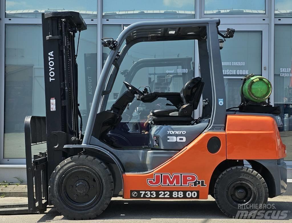 Toyota 8 FG 30 F LPG'li forkliftler