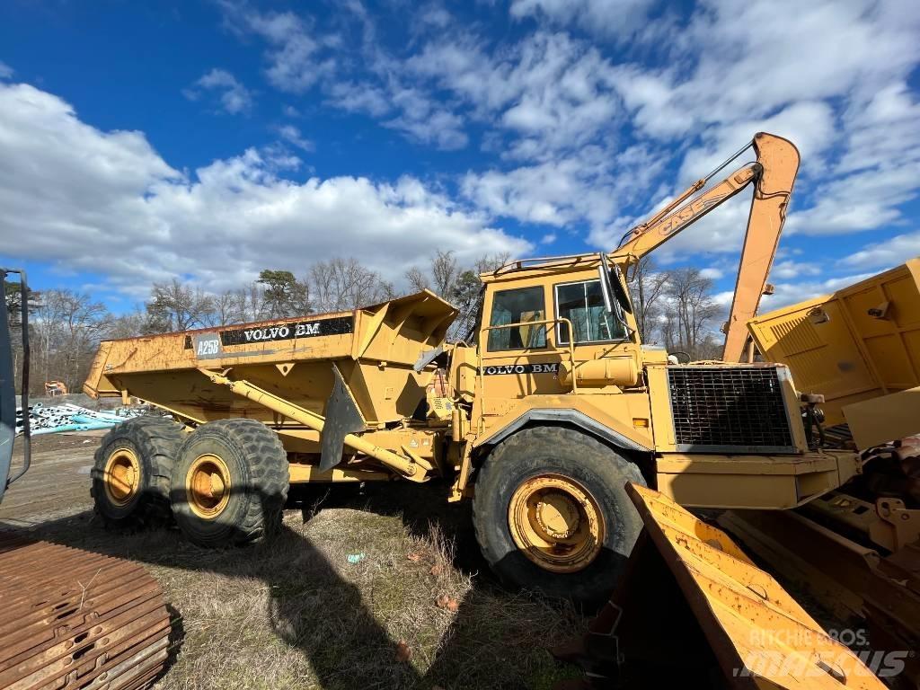 Volvo A 25 B Arazi tipi forklift