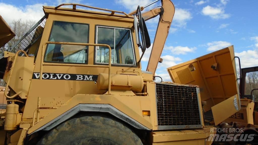 Volvo A 25 B Arazi tipi forklift